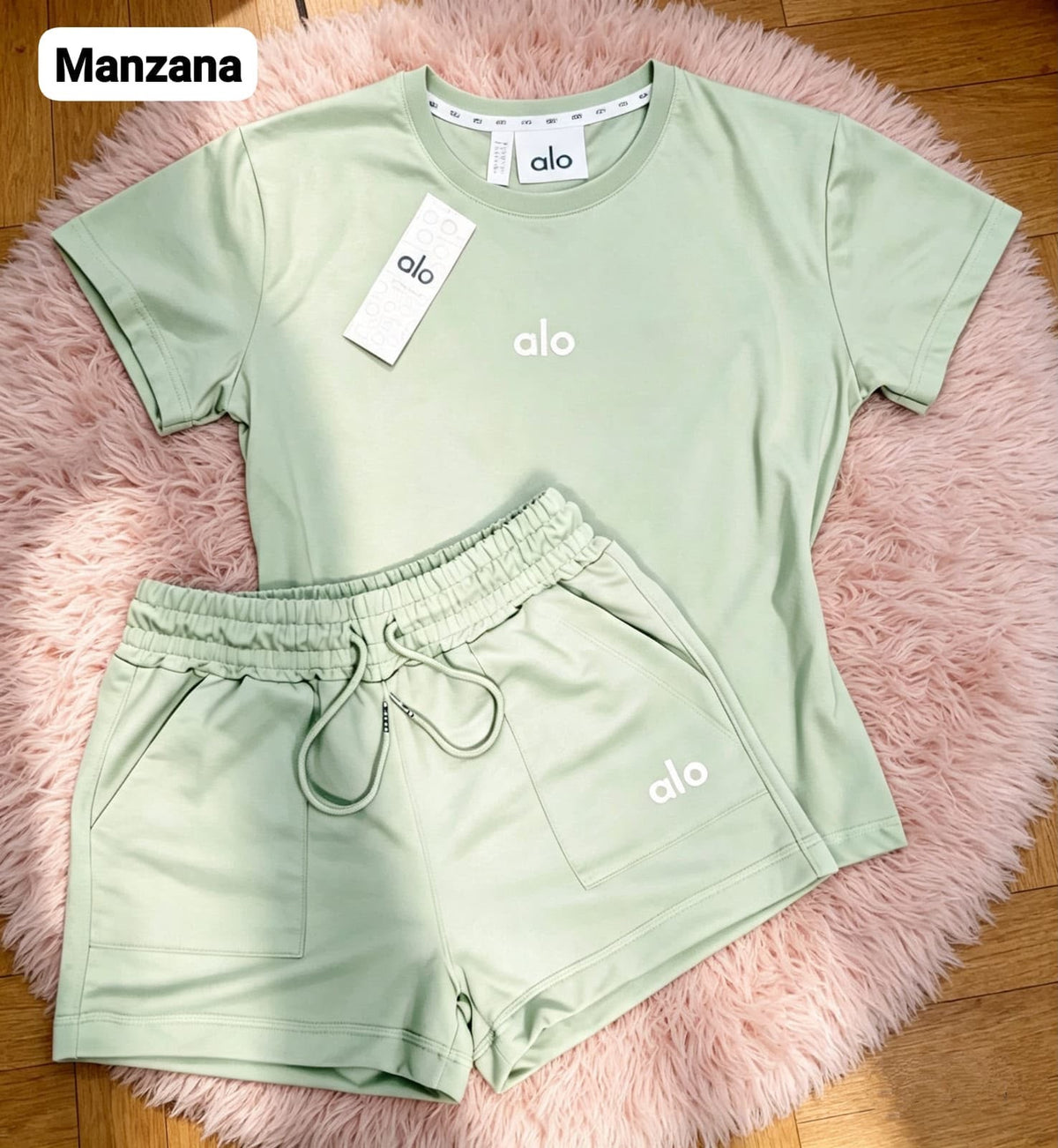 Conjunto Alo Mujer Buzo (Short + Polo)