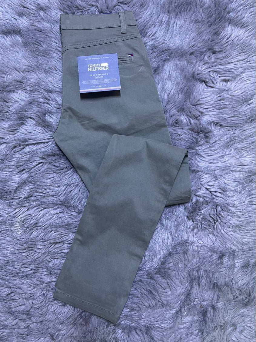 Pantalón TH Hombre Drill Clásico