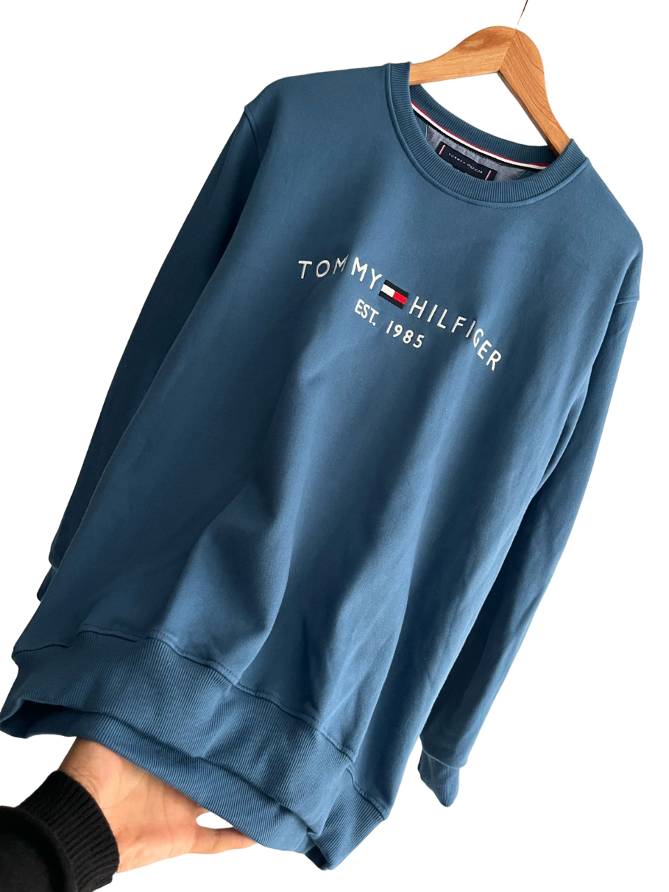 Polera TH Hombre Cuello Redondo Celeste