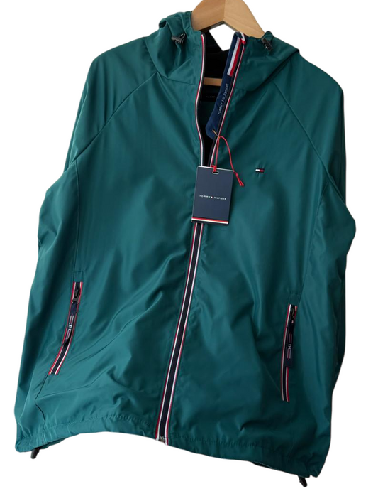 Cortaviento TH Hombre con Capucha Impermeable