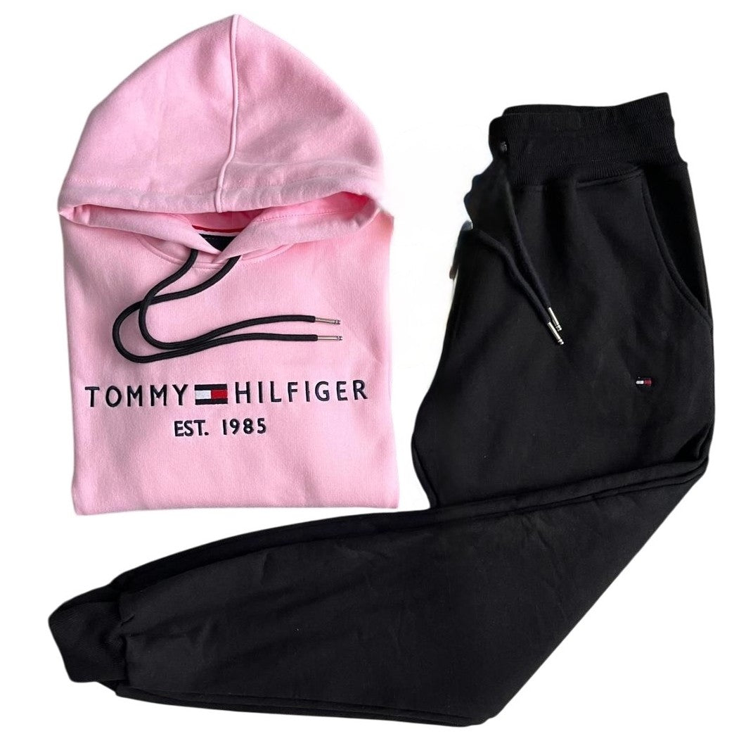 Conjunto TH Mujer con Capucha